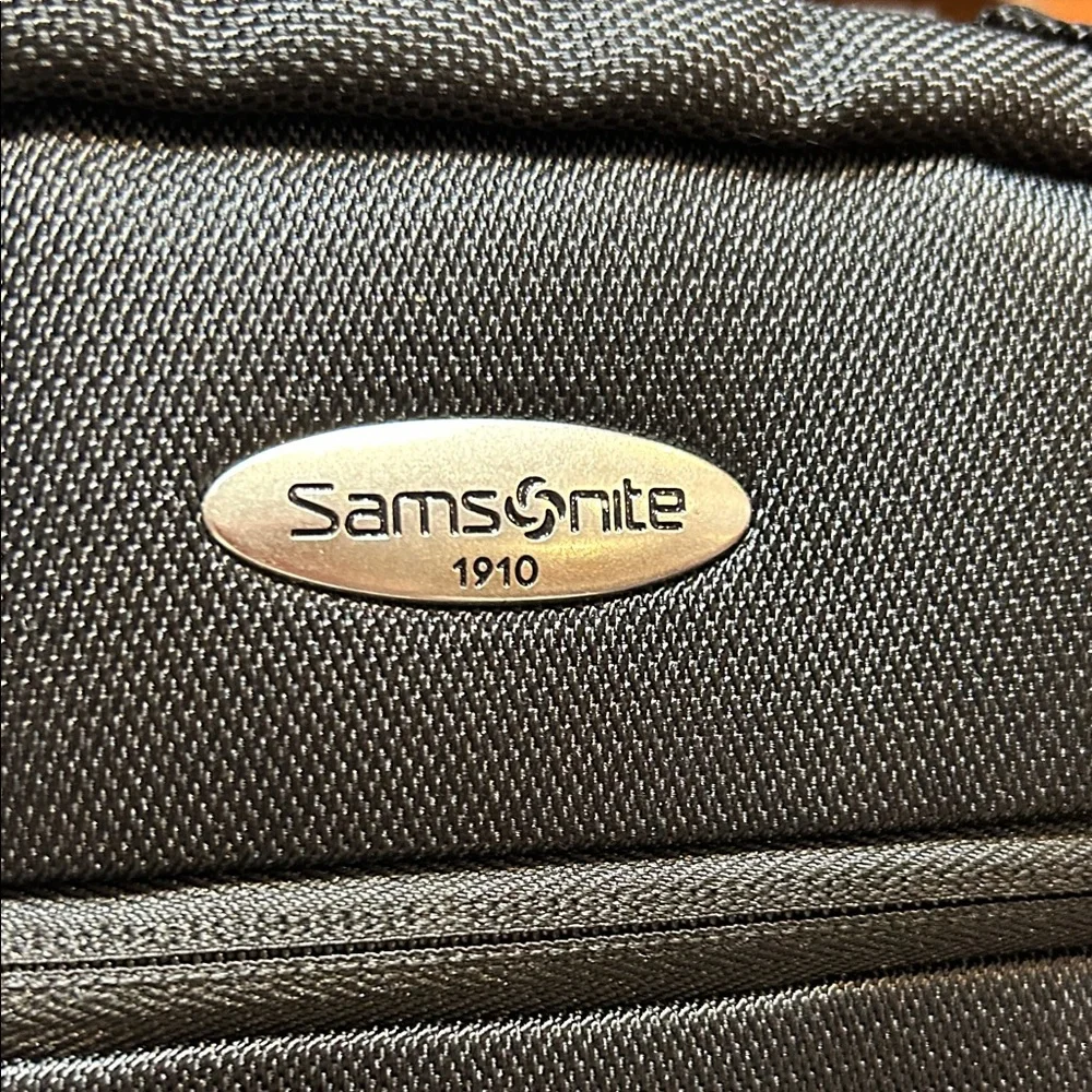 Samsonite 1910 Black Padded Laptop Briefcase Bag